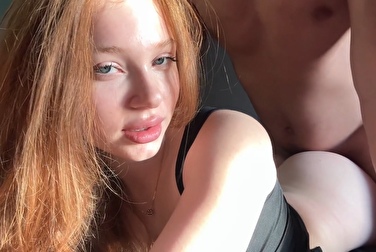 Неудобно получилось — только сунул ей в рот член, а она проснулась