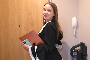 Это моя новая ассистентка 👋 Не понял, почему она ещё не на коленках