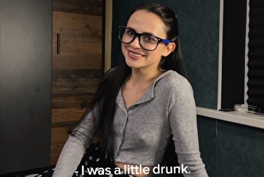 Я новая девушка твоего друга, но и тебе отсосу 😉 (Да, я шл*ха)