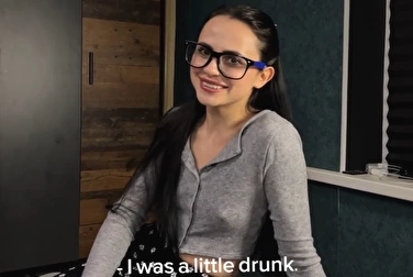 Я новая девушка твоего друга, но и тебе отсосу 😉 (Да, я шл*ха)