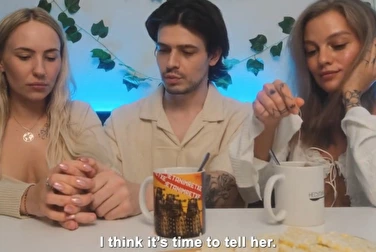 Так я — приёмная дочь? Значит, можно отчима ебать хоть каждую ночь