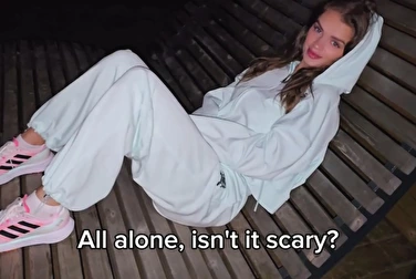 Она делает мне минет, пока её муж спит — это вообще ок? 🙄