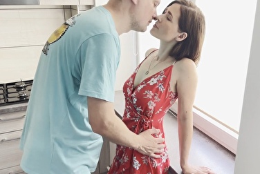 К жене подошёл, между ног ей сунул и ушёл 👀 (ещё в рот кончил)