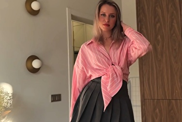 Прости, я кончил на твою новую юбку 😳