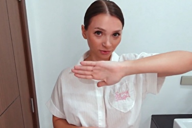 Ждал девушку и официантку трахнул 😳 Мне члена ни для кого не жалко